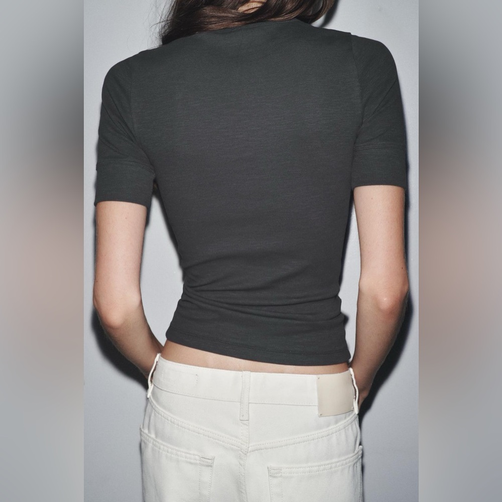Zara T-shirt - Picture 3 of 10
